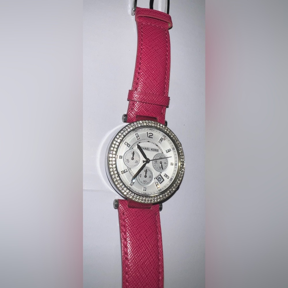 Michael kors woman watch silver with pink strap